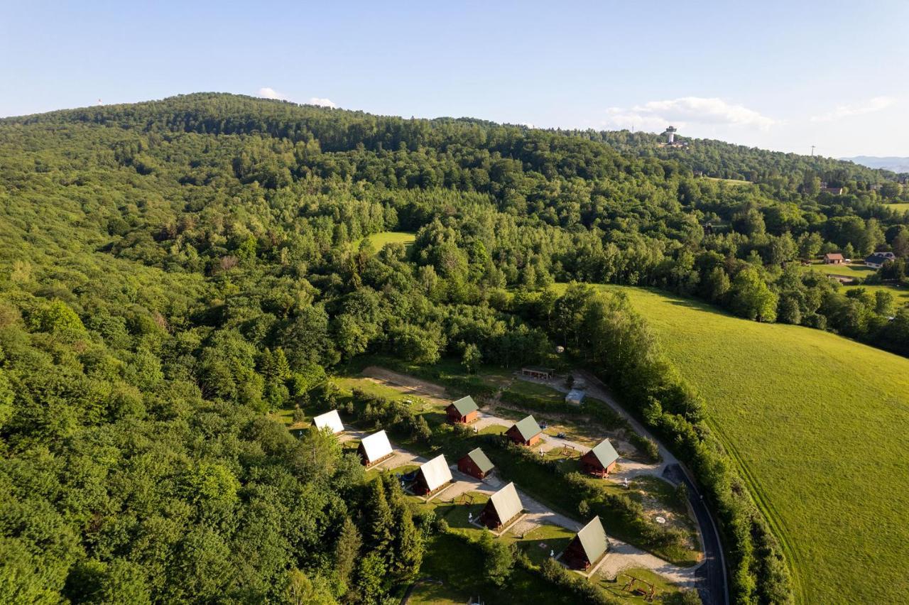 Uweronci Hotel Ustrzyki Dolne Bagian luar foto